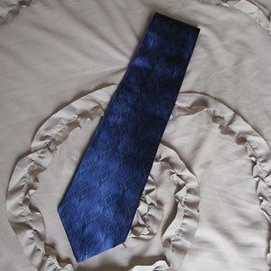 100% silk designer tie